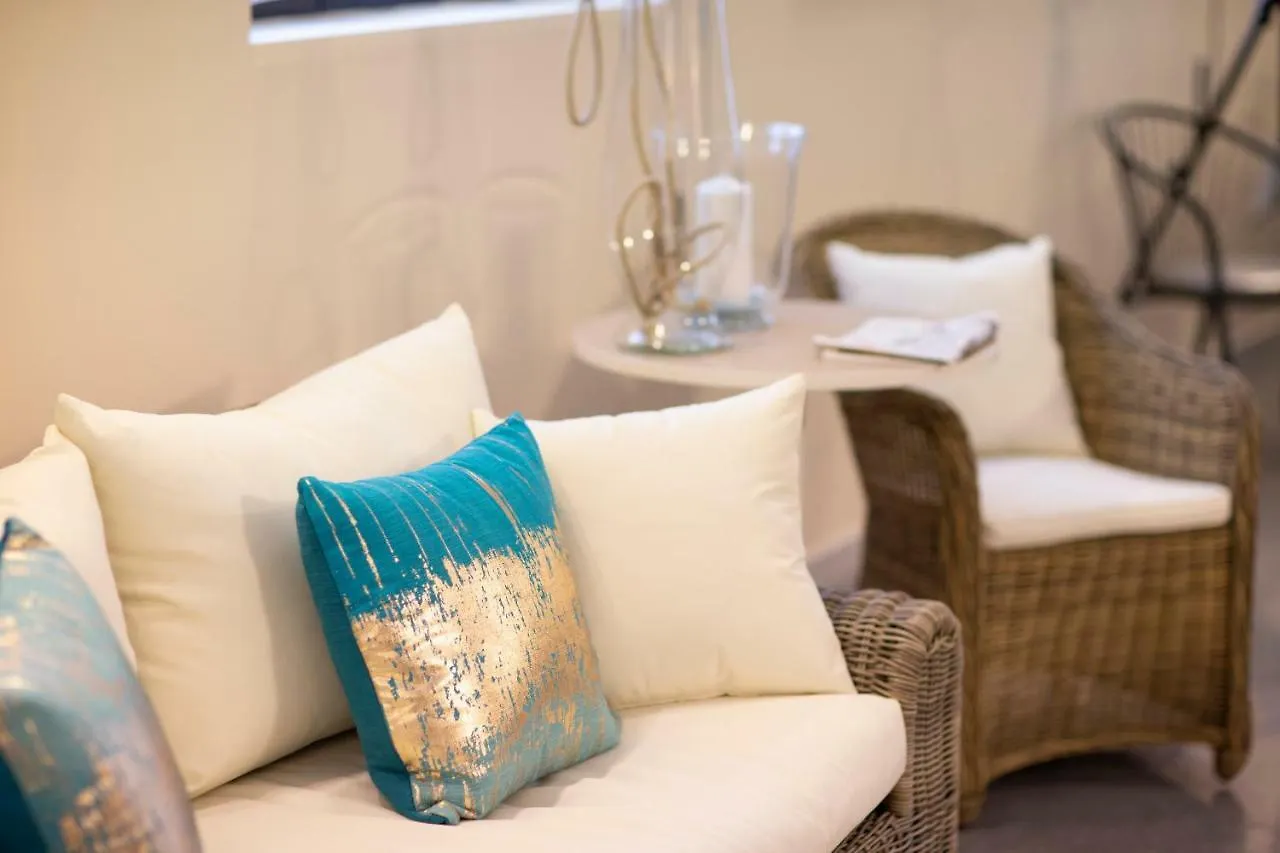 Hotel La Residenza Riccione 3*,  Italy