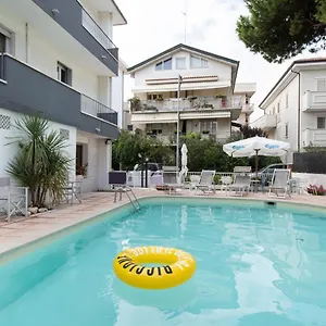 Consul - Family Hotel